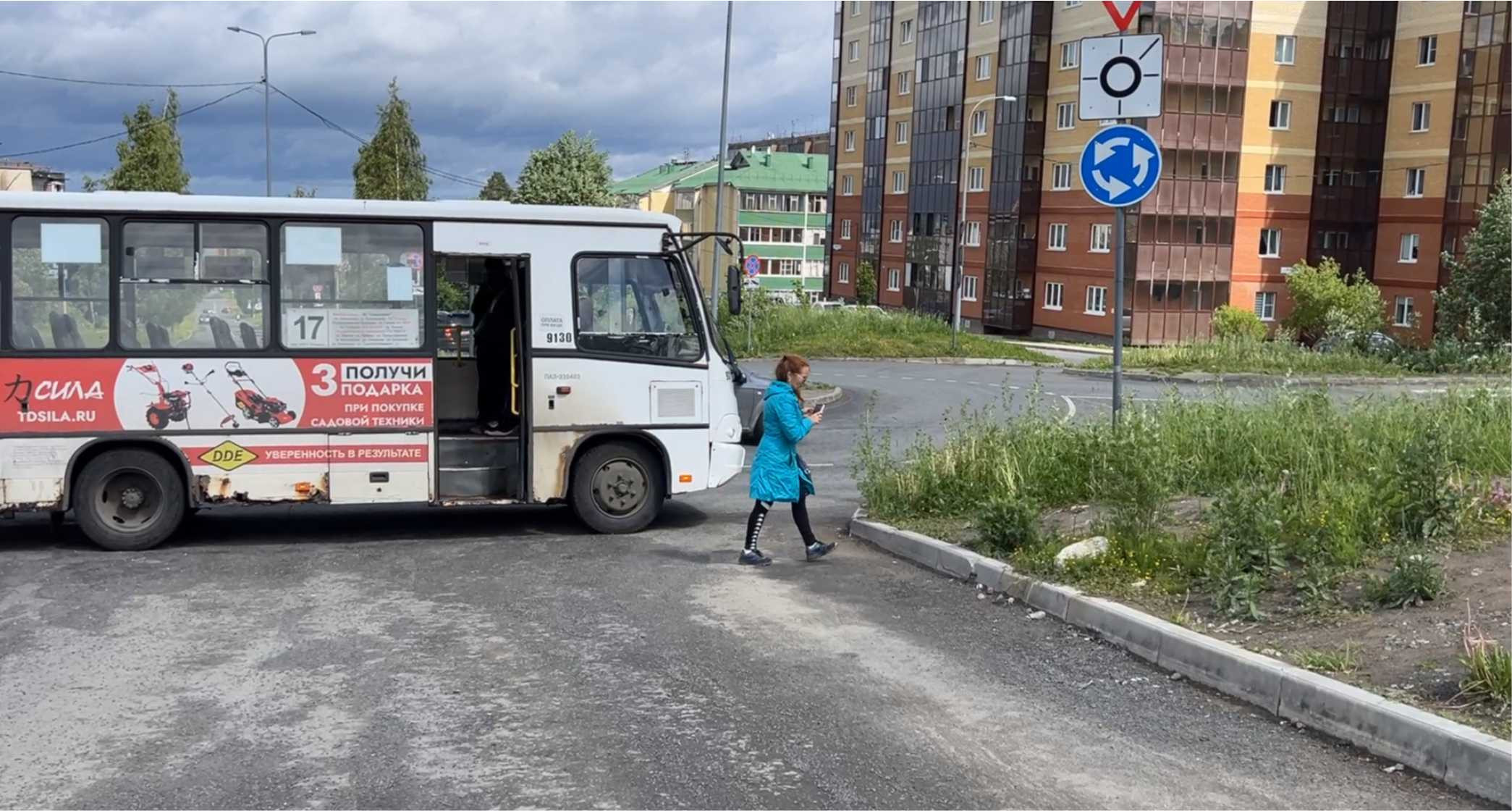 Рейд с участием сотрудников ГИБДД, Ространснадзора, мэрии прошел в районе  конечной остановки на Кемской — Газета ВСЁ.Онлайн - Новости и бесплатные  объявления (Петрозаводск, Карелия)